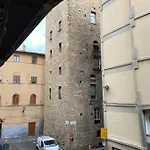 Guicciardini Central Apartment